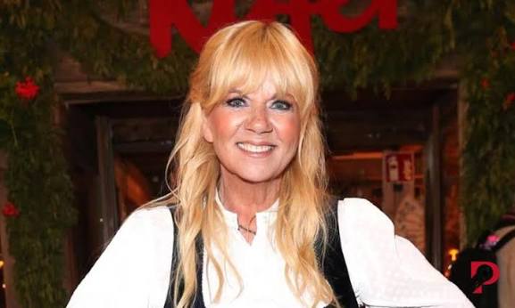 julia leischik tochter verstorben